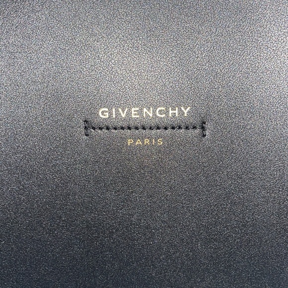 Givenchy Wing Tote w/ detachable pouch. - Picture 7 of 11